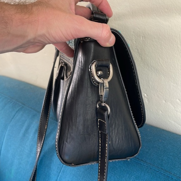 Trinity Ranch western tooled handbag - Picture 9 of 12